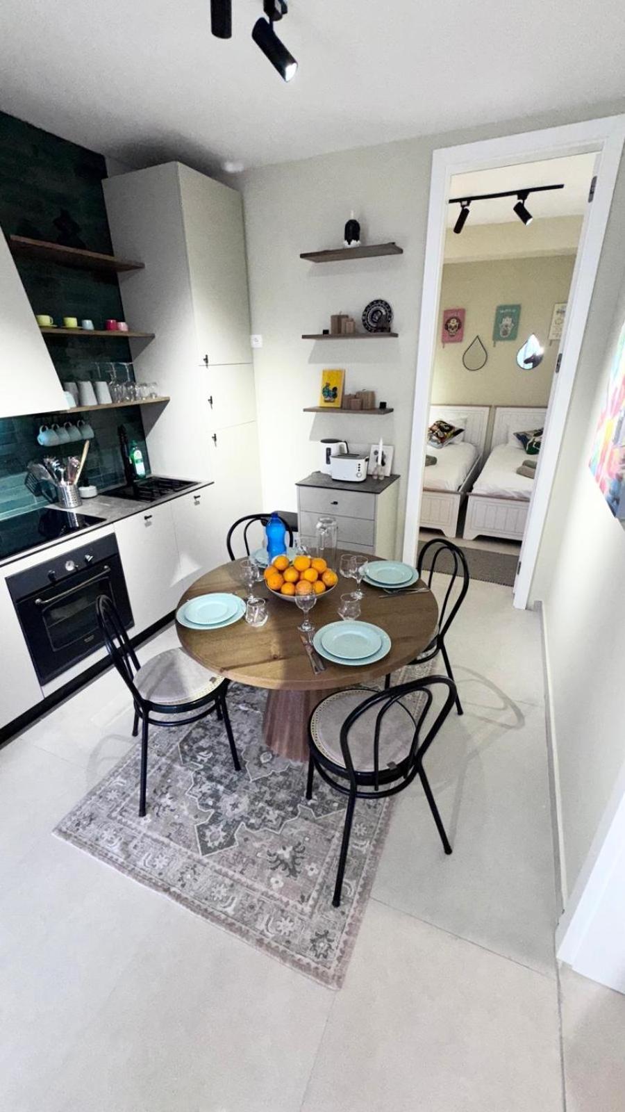 Newly Renovated Apartment Olive Dhermi Exterior photo